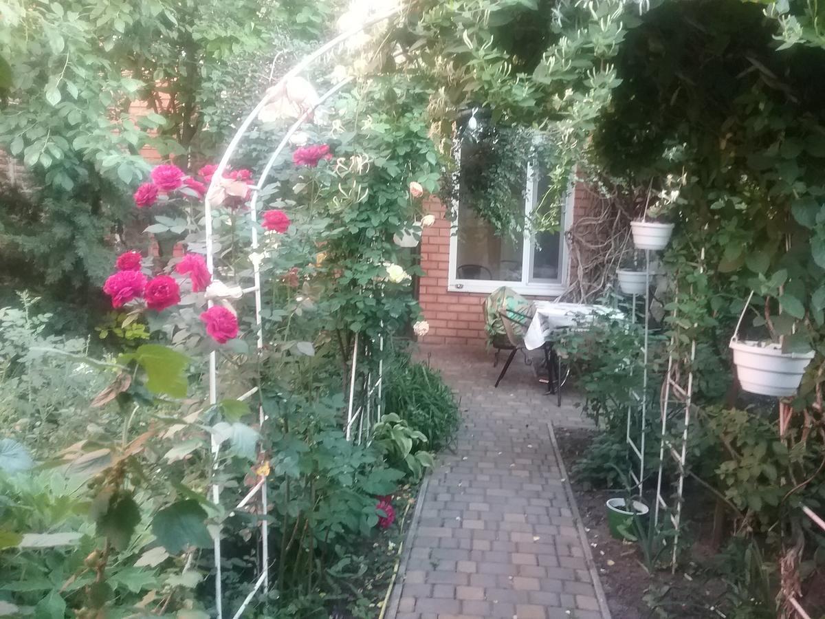 Guesthouse Marta Одеса Екстериор снимка